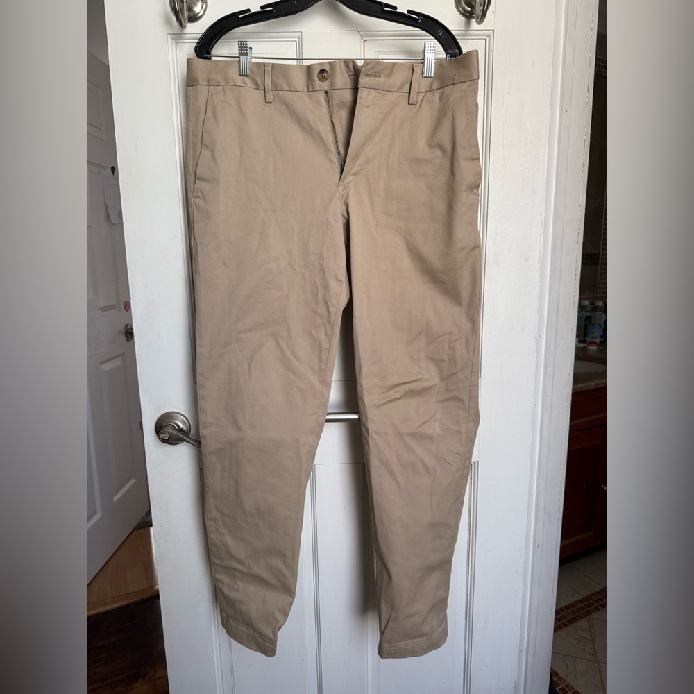 Banana Republic Rapid Movement Chino - 33x32 slim fit
